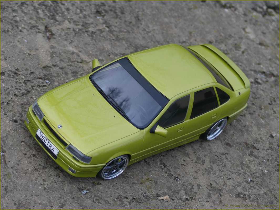 1:18 Opel Vectra A 2000 16V Bj.90 + 3tlg. OZ Mito Alu = LENKBAR !
